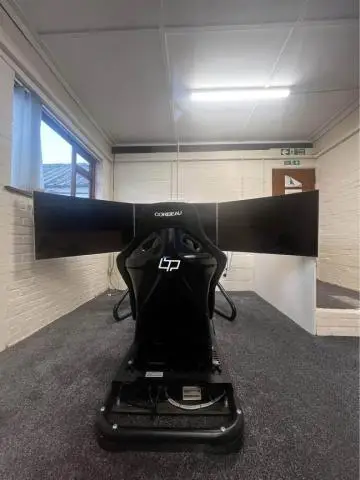 Base Performance Racing Simulator Rig – Triple 48” Screens, Leo Bodnar, RTX 2060 - Image 3